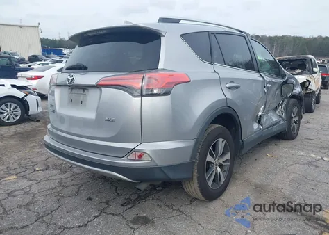 2016 Toyota Rav4 Xle z USA, uszkodzony, nr VIN 2T3WFREV2GW261539